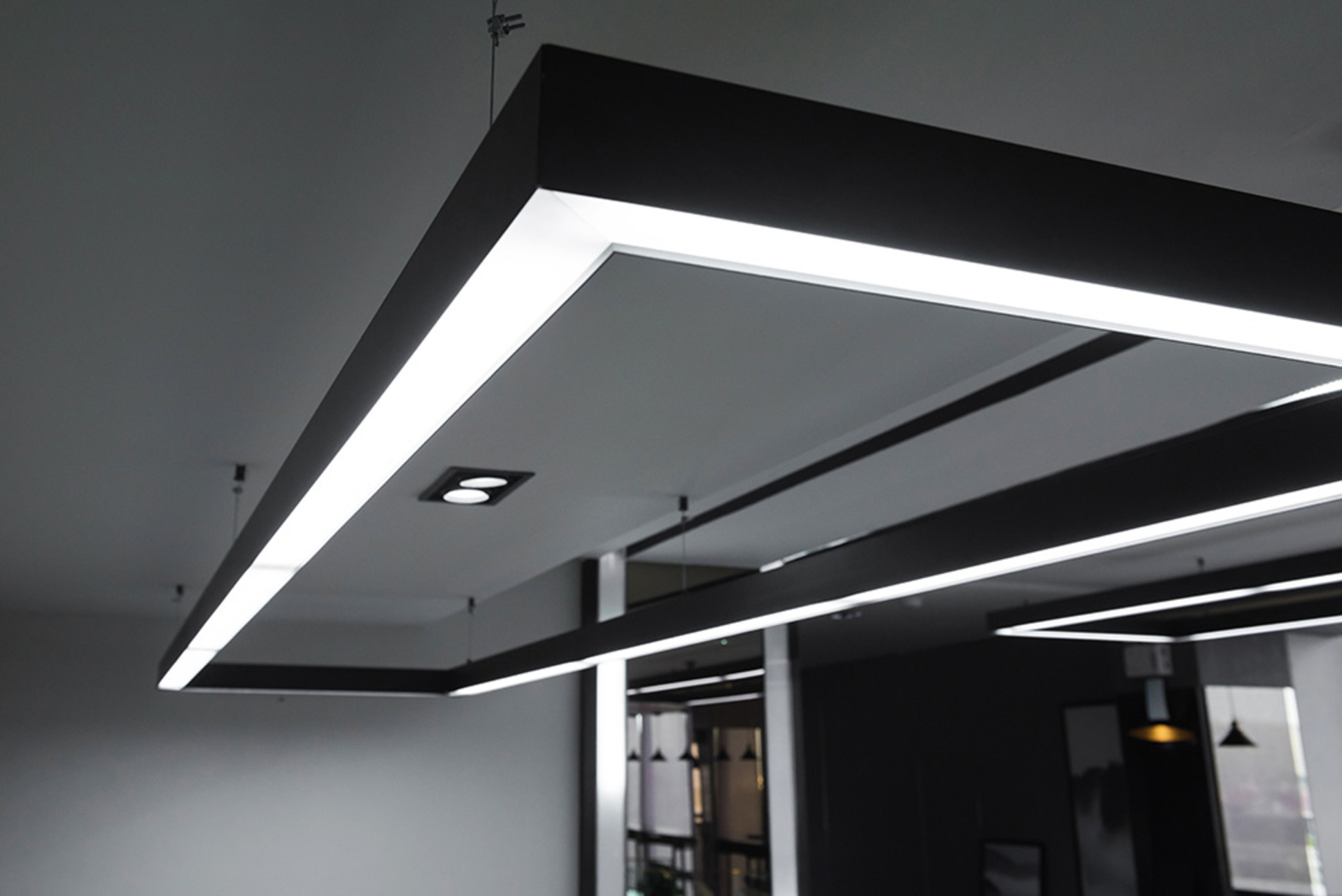 LED-Beleuchtung bei Schmitt Elektrotechnik GmbH & Co.KG in Schweinfurt